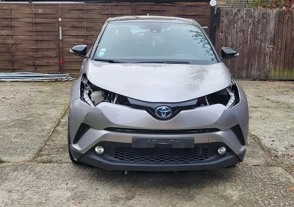 wielkopolskie Toyota C-HR cena 67900 przebieg: 48300, rok produkcji 2018 z Warszawa